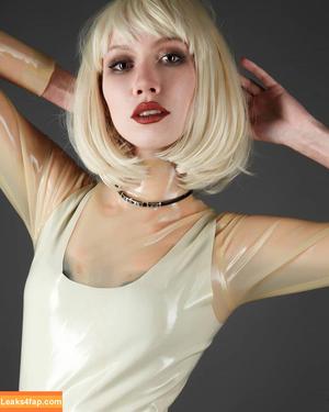 Latex Fetish photo #0121