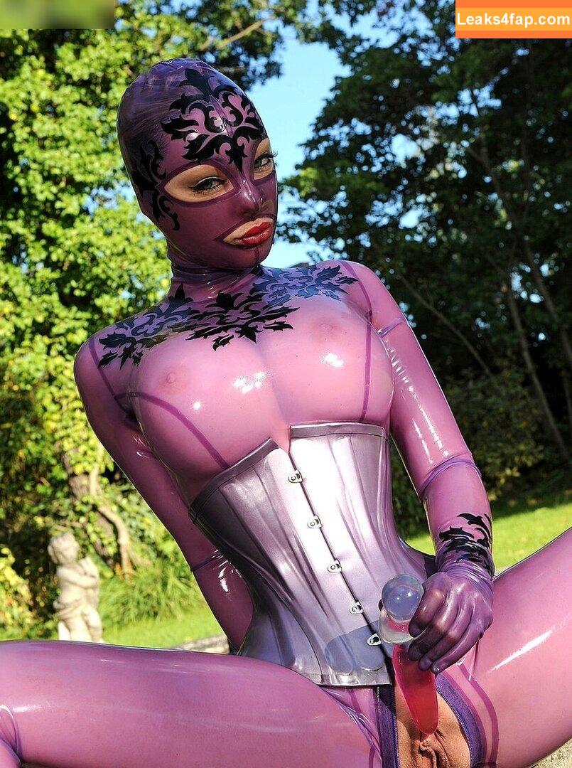 Latex Lucy / LatexLucy / explore leaked photo photo #0390