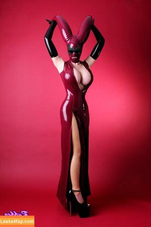 Latex Lucy фото #0008