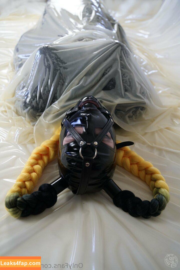 latex_neko /  leaked photo photo #0034