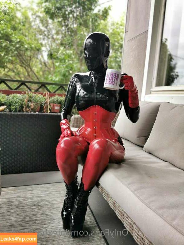 Latexbarbie Mary / https: / latexbarbiemary leaked photo photo #0003