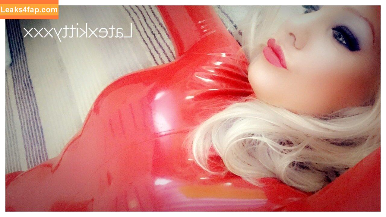 latexkittyxxx / latexkittyx.x.x leaked photo photo #0043