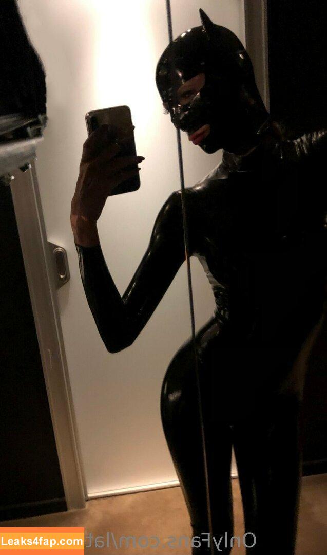 latexlolaxo / latexoxo leaked photo photo #0014