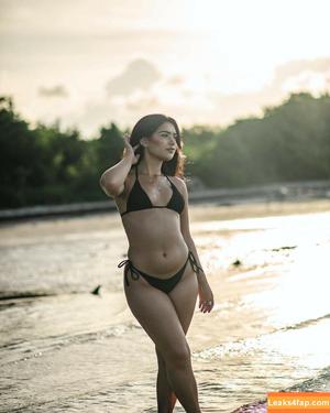 Latina Beauties photo #0031