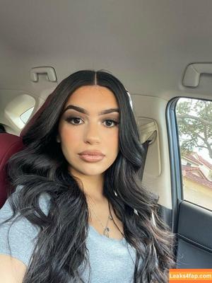 Latina Beauties photo #0034