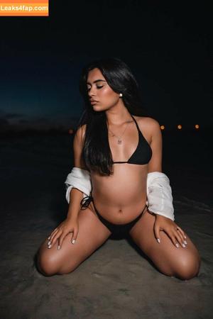 Latina Beauties photo #0035