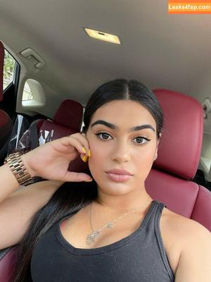 Latina Beauties photo #0039