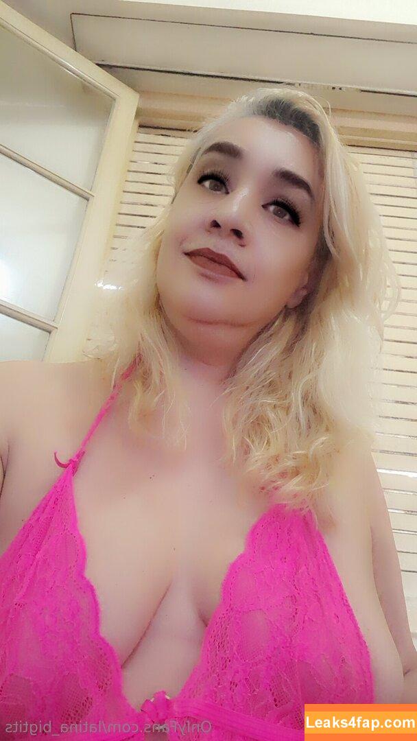 latina_bigtits /  leaked photo photo #0001