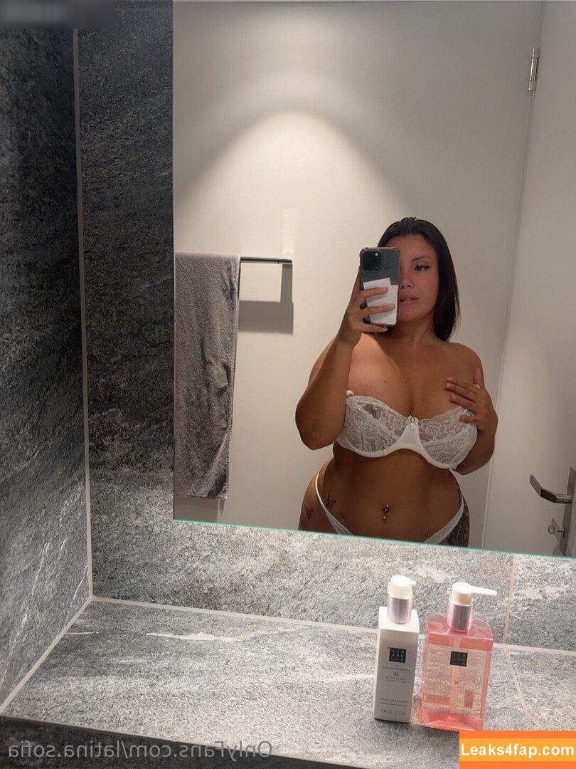 latina.sofia / https: leaked photo photo #0021