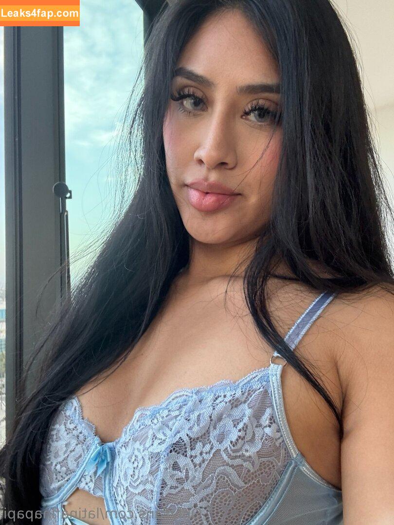 latinafinapapi / latina_girlfriend leaked photo photo #0005