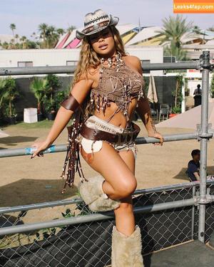 latto777 фото #0157