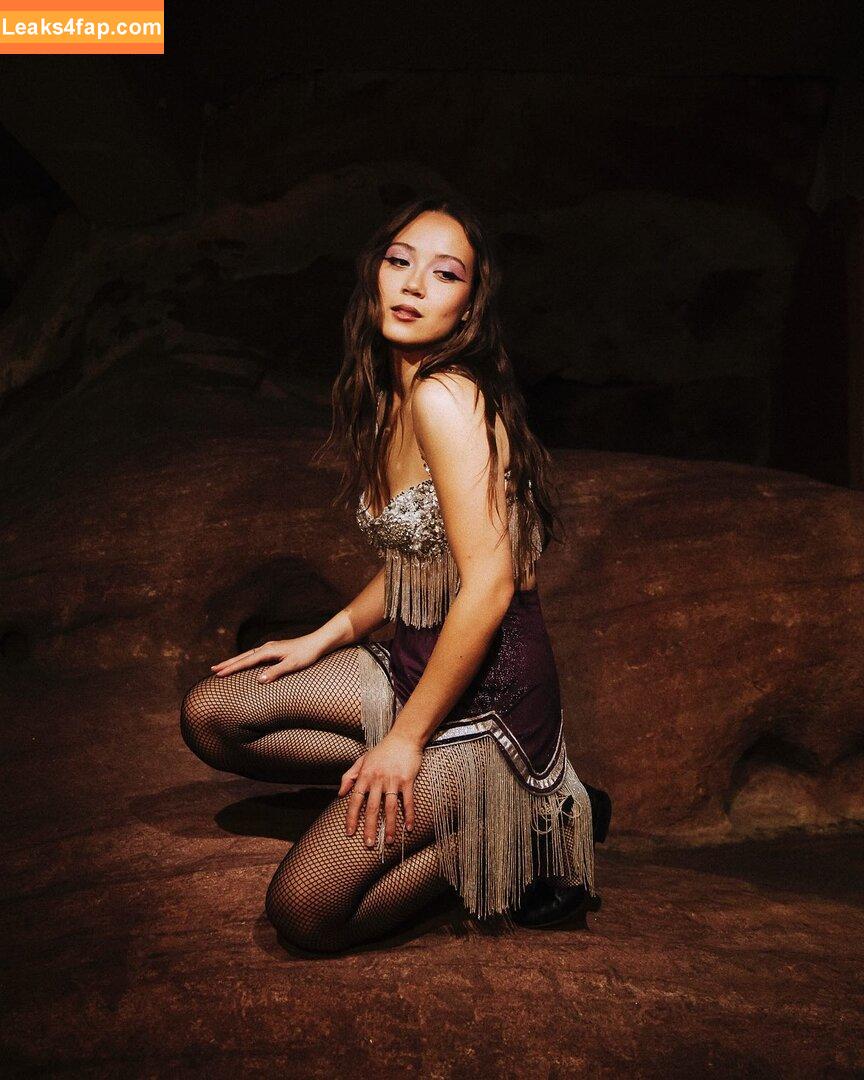 Laufey Lin / laufey leaked photo photo #0389