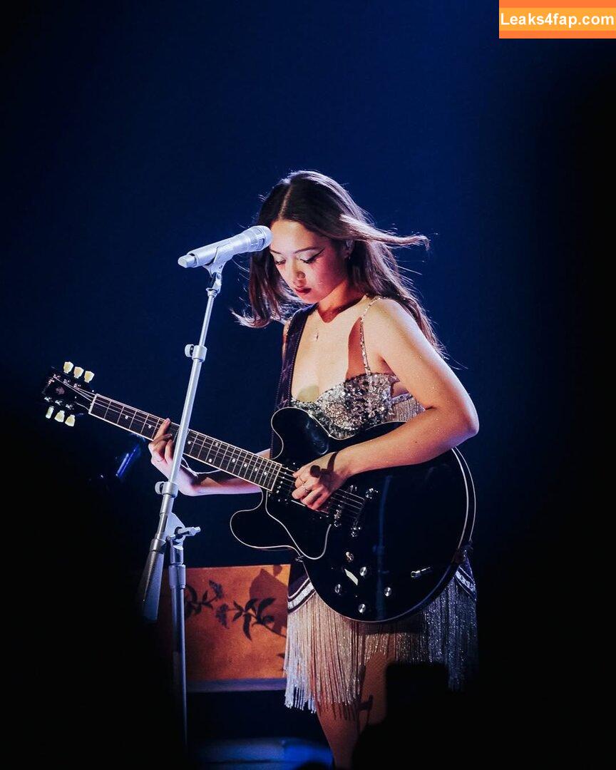 Laufey Lin / laufey leaked photo photo #0396