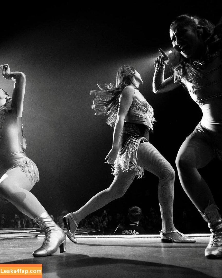 Laufey Lin / laufey leaked photo photo #0397