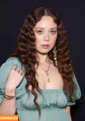 Laufey Lin photo #0266