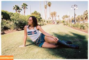 Laufey Lin photo #0322
