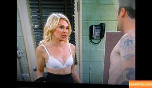 Laura Bell photo #0013