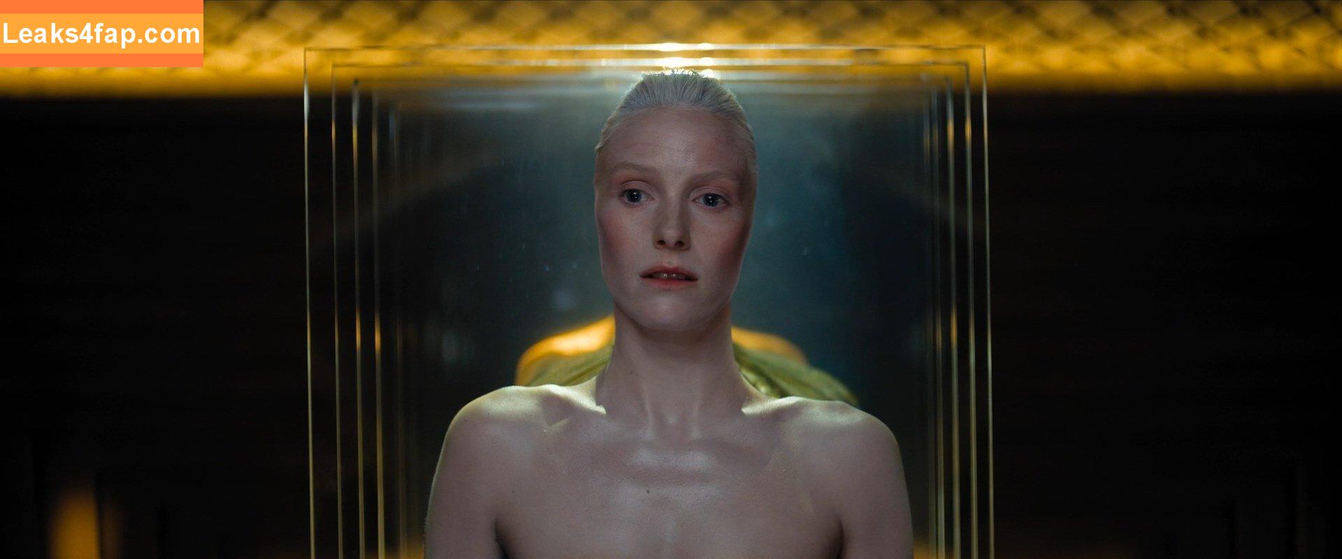 Laura Birn /  leaked photo photo #0004