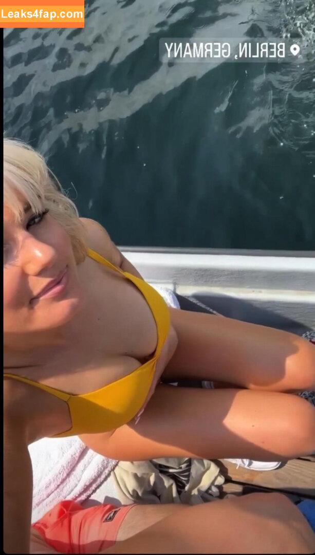 Laura Block / laurachesnok leaked photo photo #0035