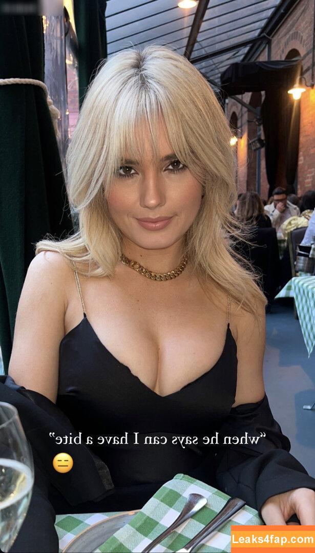 Laura Block / laurachesnok leaked photo photo #0049