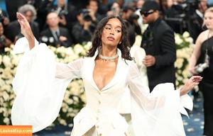 Laura Harrier фото #0256