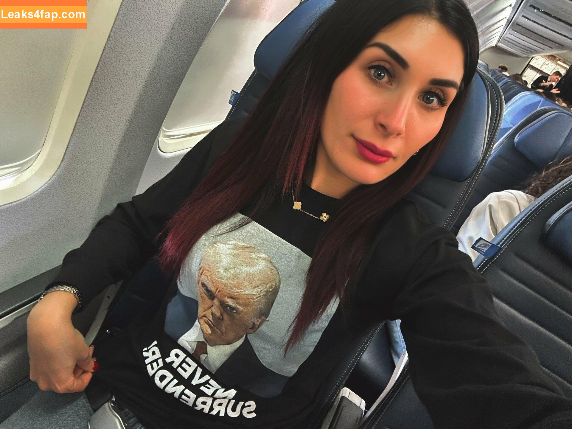 Laura Loomer / loomerfanclub leaked photo photo #0016