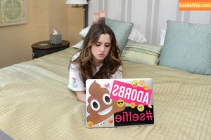 Laura Marano photo #0194