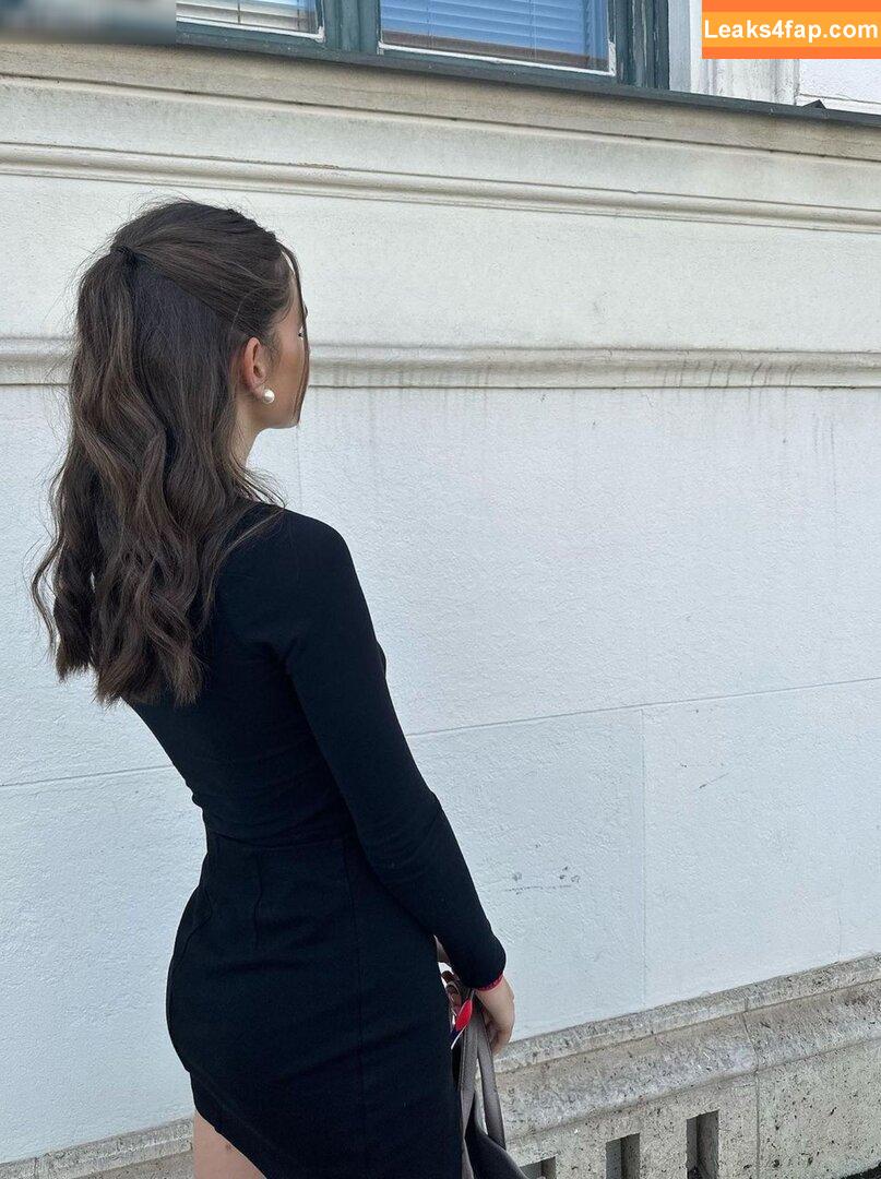 Laura Marie Soons / laurachesnok leaked photo photo #0016