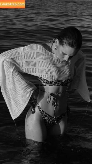 Laura Marie Soons photo #0033