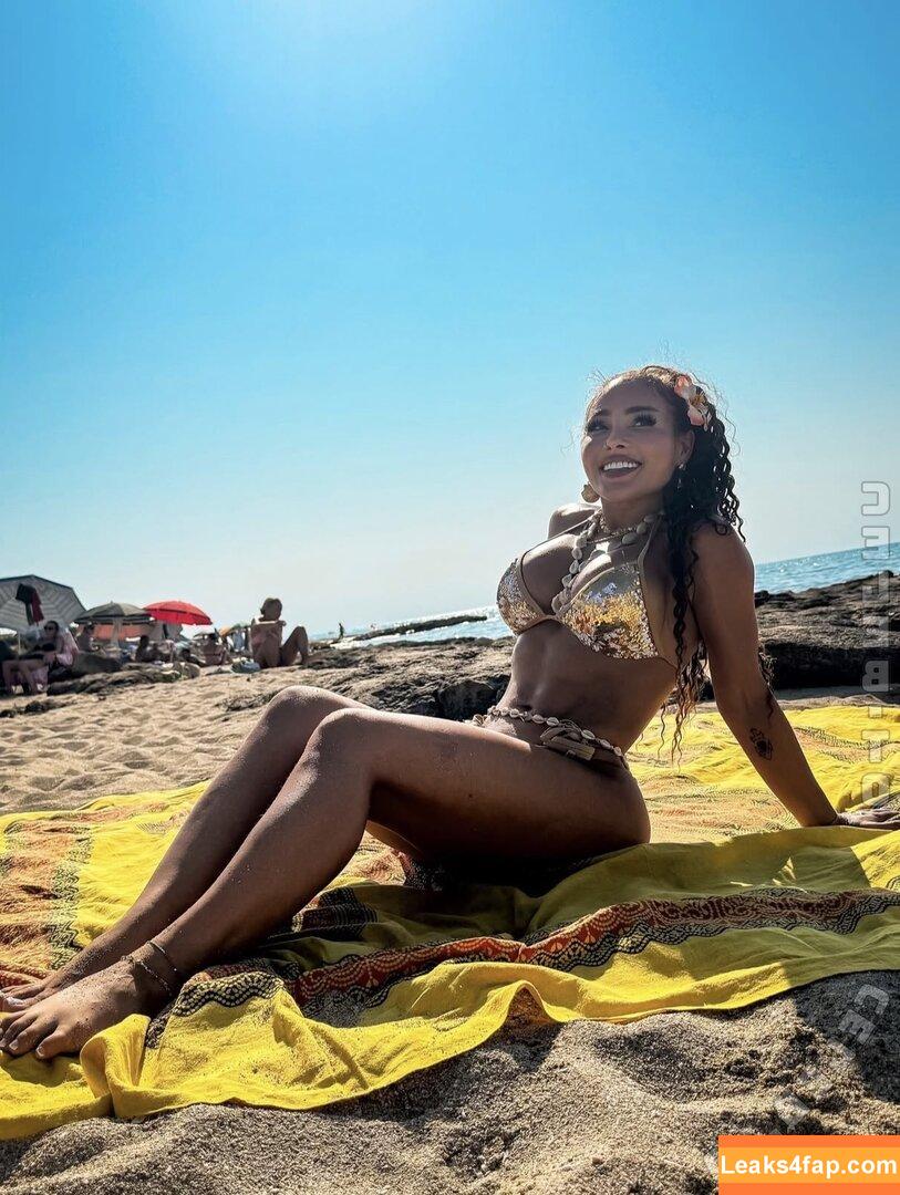 Laura Morante / ausserhalb-deiner-reichweite / lauramorante___ leaked photo photo #0059