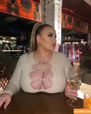 Laura Morgan photo #0109