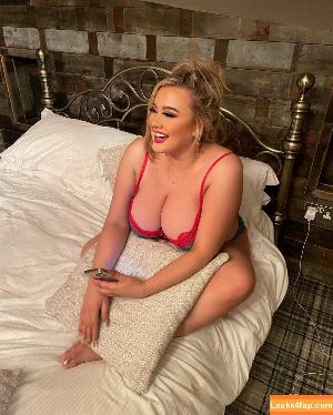 Laura Morgan photo #0118