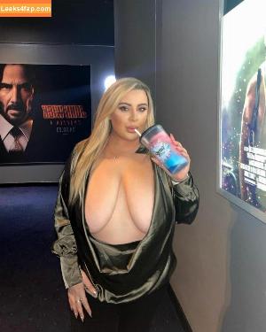 Laura Morgan photo #0159