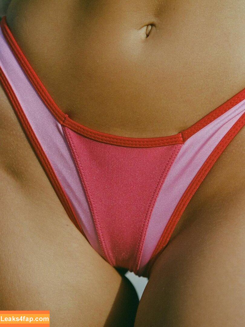 Laura Oganessian / lauraoganessian leaked photo photo #0148