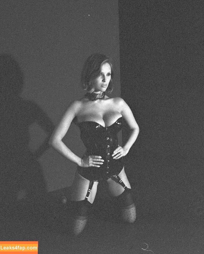 Laura Oganessian / Lauraoganessian leaked photo photo #0226