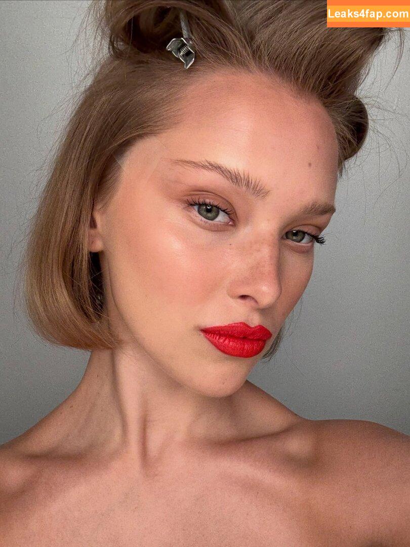 Laura Oganessian / Lauraoganessian leaked photo photo #0289