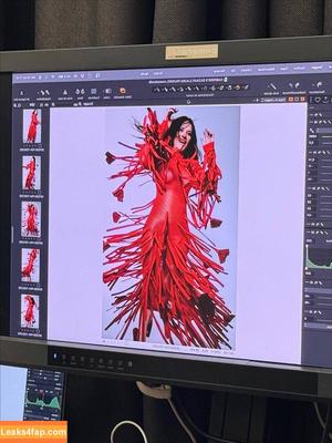 Laura Pausini photo #0011