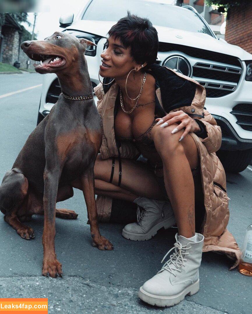Laura Saenz / laurasaenzxx / laurasaenzxxx leaked photo photo #0159