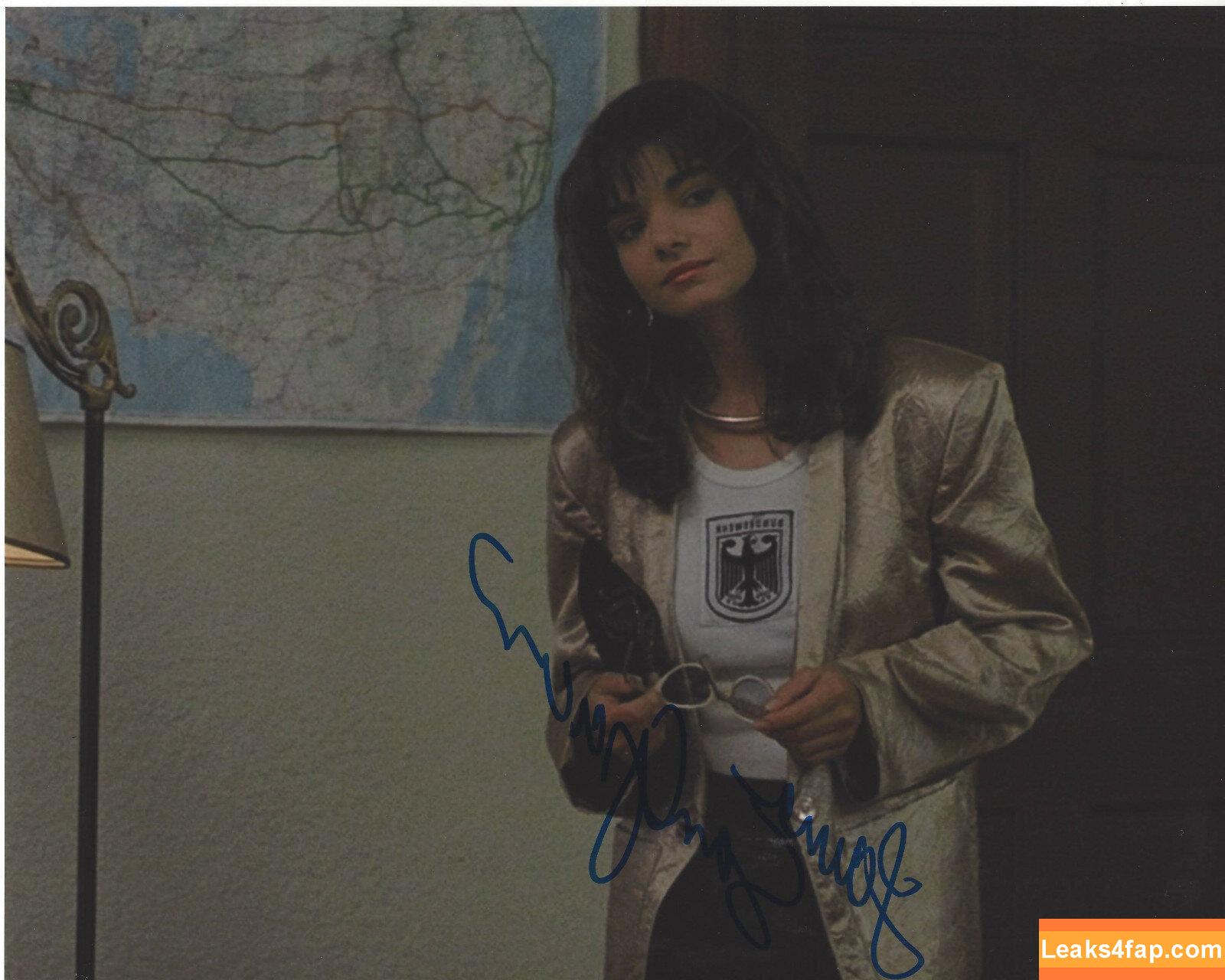 Laura San Giacomo /  leaked photo photo #0016
