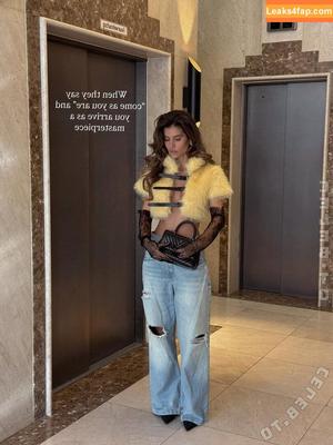 Laura Schultz photo #0285