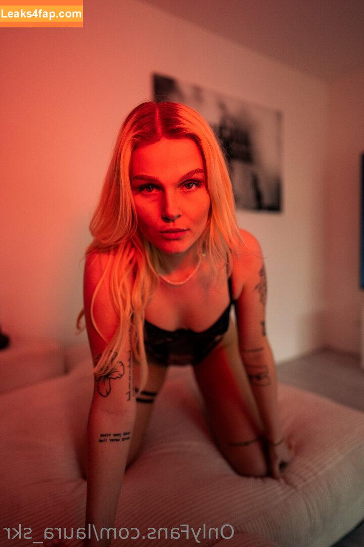 @laura_skr /  leaked photo photo #0008