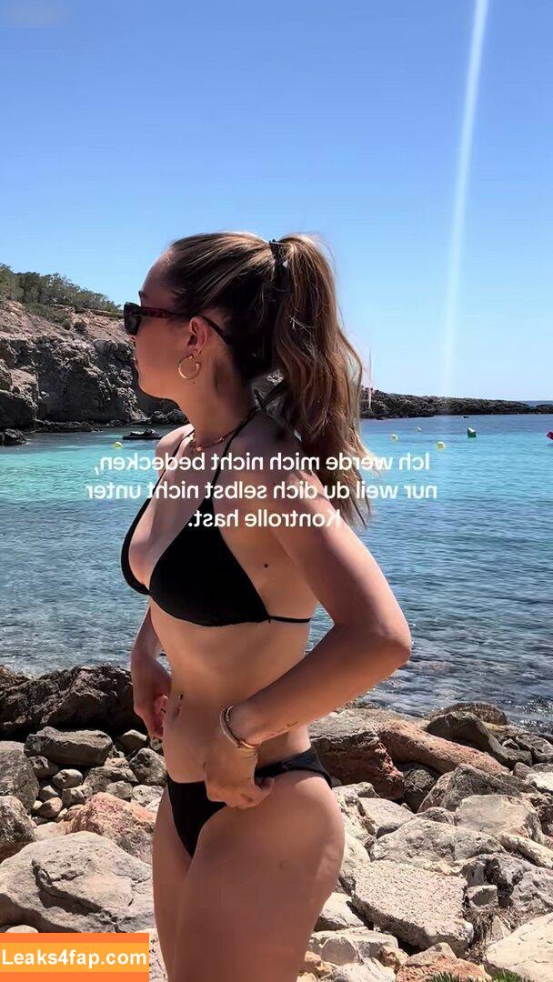 Laura Sophie / laurachesnok / laurasorooo leaked photo photo #0138