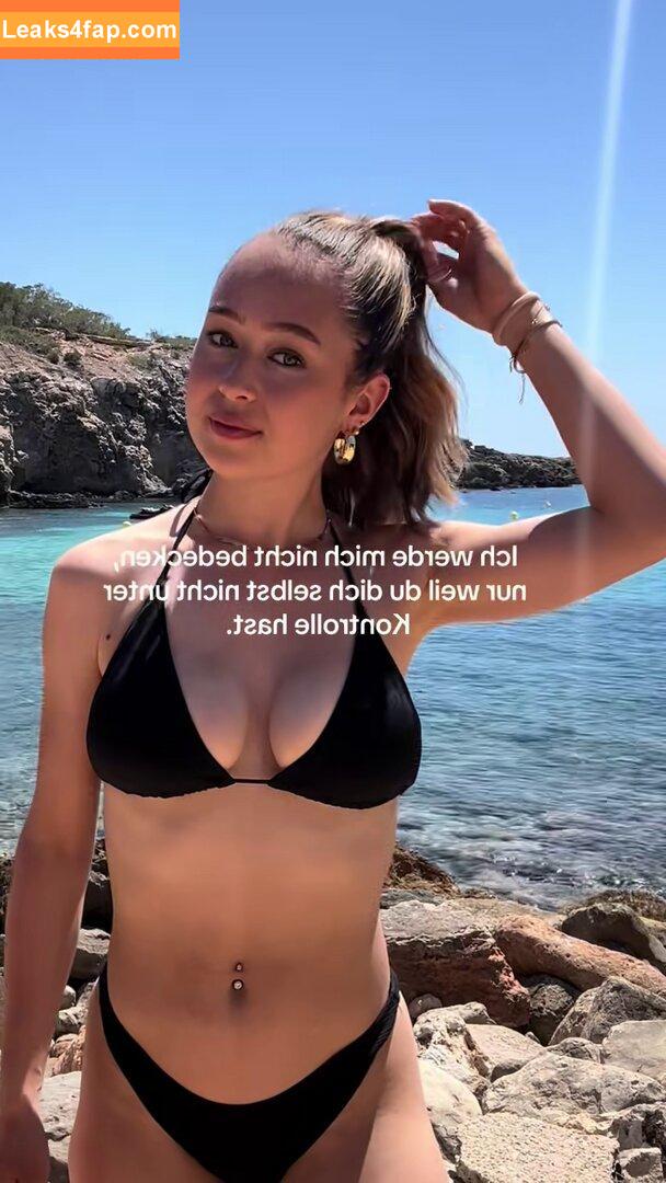 Laura Sophie / laurachesnok / laurasorooo leaked photo photo #0140