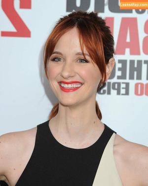 Laura Spencer photo #0003