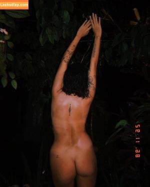 Laura Vicente photo #0001
