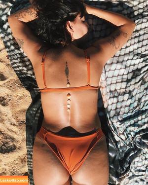 Laura Vicente photo #0007