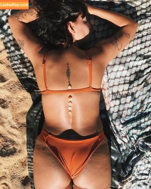 Laura Vicente photo #0017