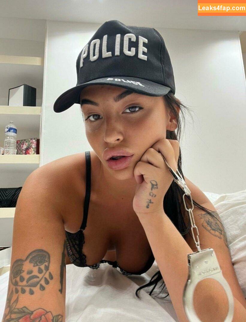 Laura Von Gallucci / Lauravon / ivankapeach / lauravongall / lauravongallucci / vongallucci leaked photo photo #0042