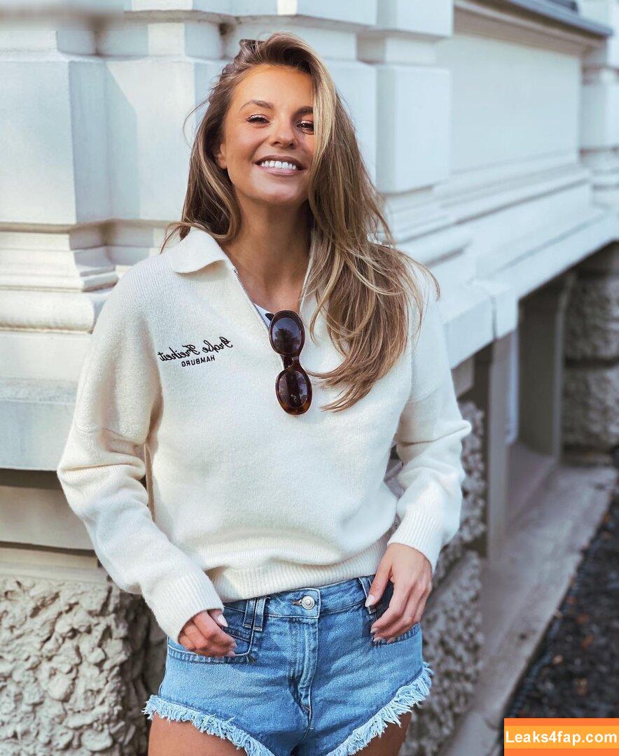 Laura Wontorra / LauraWontorra / laurachesnok leaked photo photo #0223