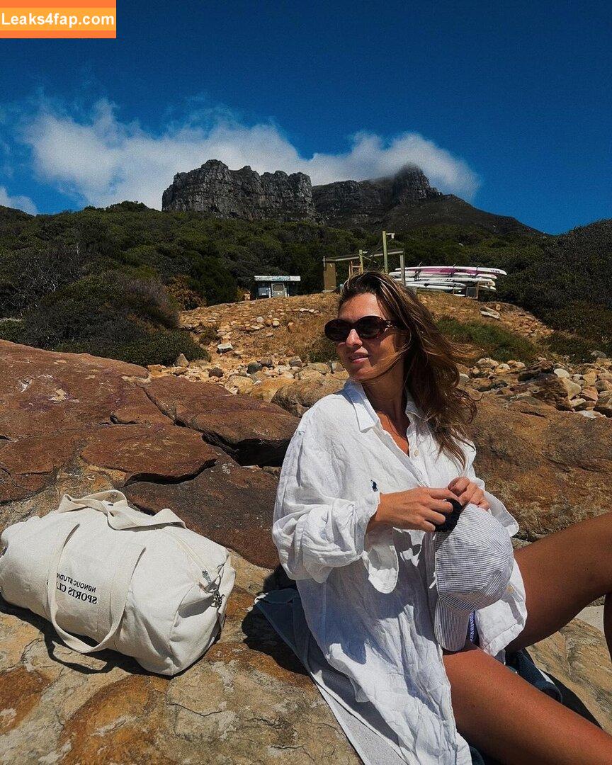 Laura Wontorra / LauraWontorra / laurachesnok leaked photo photo #0320